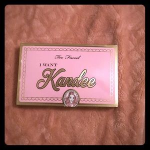 Too faced “I want Kandee” palette (NEW)
